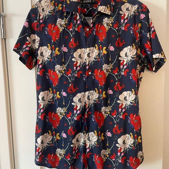 NWOT! ST33LE Men’s floral short sleeved button down shirt, size S - Picture 2 of 2